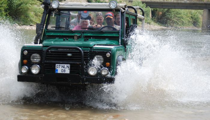 Antalya'da Jeep Safari Heyecanı